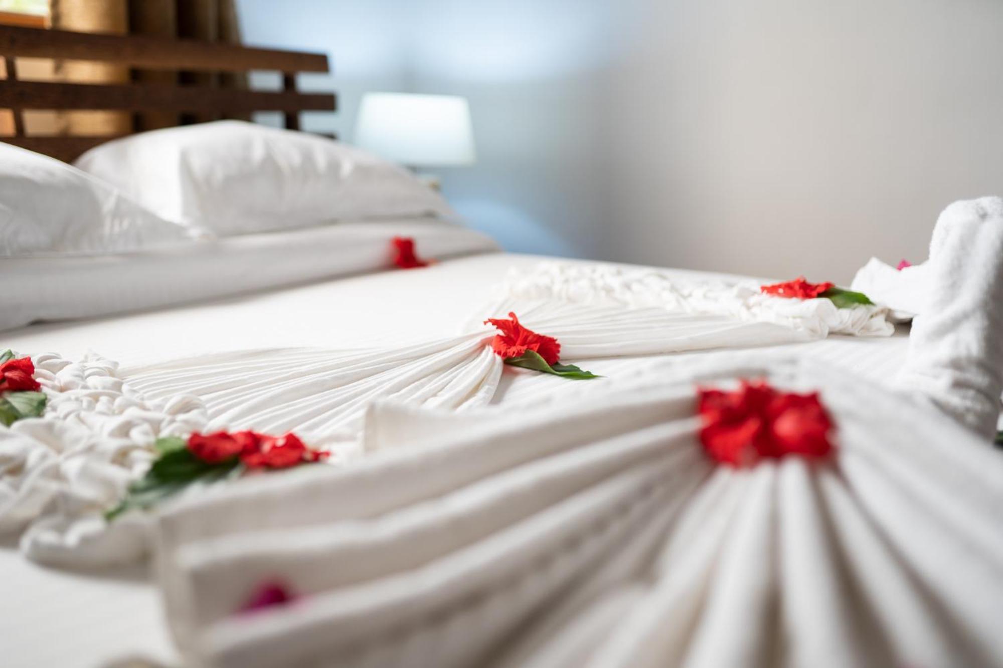 Aurora Beach Hotel Нунгви Экстерьер фото